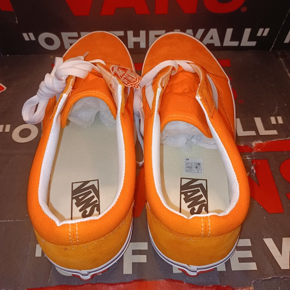 Vans Men's 9/Women's 10.5 Old Skool Orange Tiger/True White Suede VN0A5KRFAVM - Picture 4 of 12